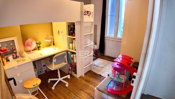 Perpignan centre : Maison de ville 5 pièces, 4 chambres et extérieur à vendre