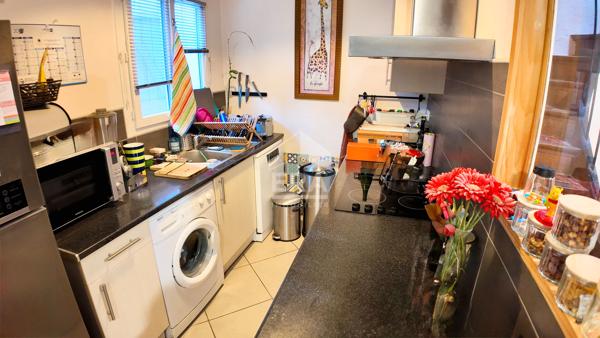 Perpignan centre : Maison de ville 5 pièces, 4 chambres et extérieur à vendre
