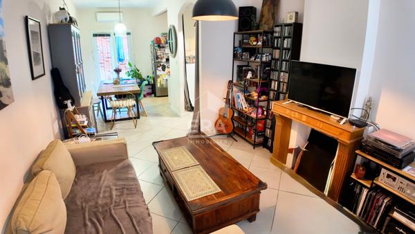 Perpignan centre : Maison de ville 5 pièces, 4 chambres et extérieur à vendre
