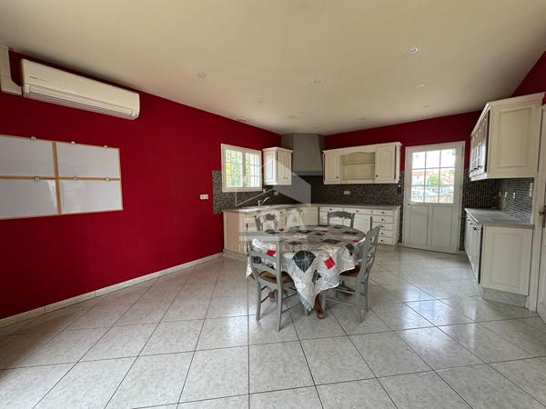 Maison familiale 4 chambres + 1 bureau - Jardin à Niort