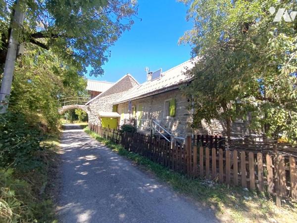 Vente ferme rénovée sur la commune de SEYNE