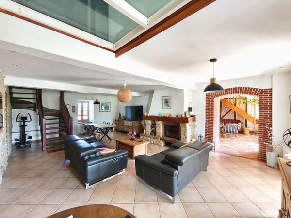 Grand corps de ferme à Varilhes