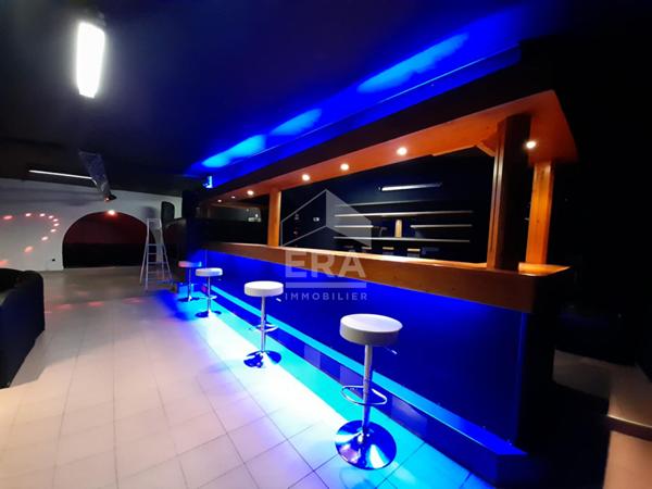 AXE LA FERE - ST QUENTIN    IMMEUBLE DE 312 m2