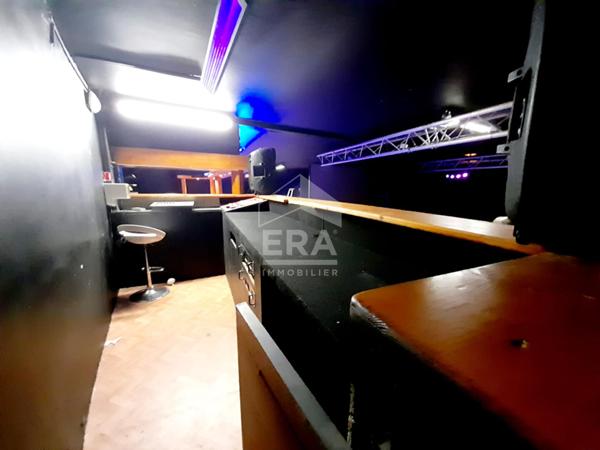 AXE LA FERE - ST QUENTIN    IMMEUBLE DE 312 m2