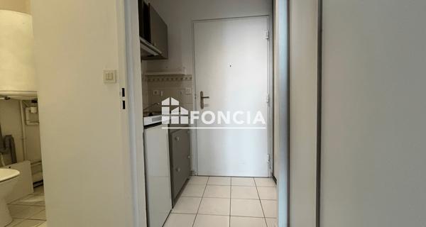 Location Studio 22.02 m² - Croissy-sur-seine 78290