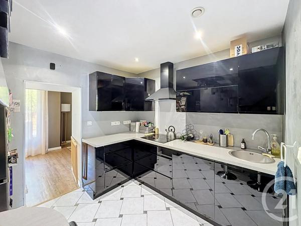 Appartement F3 à vendre  3 pièces - 73 m 2   DIJON  - 21