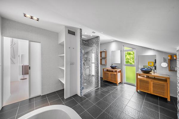 Propriété d'exception de 410 m² avec piscine à Chalon-sur-Saône