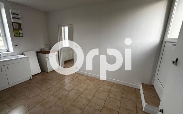 Maison à louer    3 pièces •  Barbery