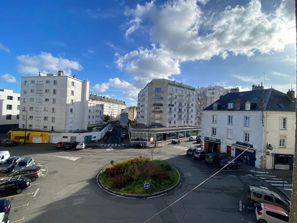 NANTES SAINT-CLEMENT/PREFECTURE A VENDRE TYPE 4 EN DUPLEX AU CALME