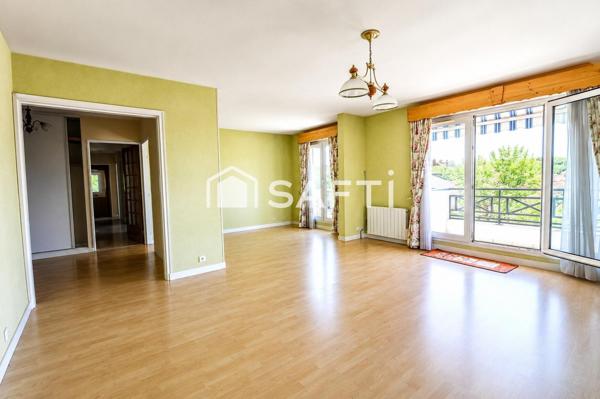 T5 - 105m5 - Séjour double - 3 chambres - 2 box en sous-sol