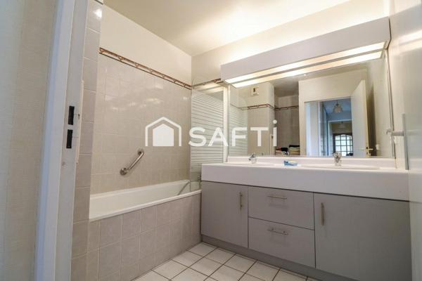 T5 - 105m5 - Séjour double - 3 chambres - 2 box en sous-sol