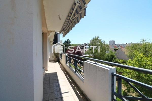 T5 - 105m5 - Séjour double - 3 chambres - 2 box en sous-sol