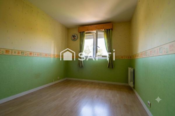 T5 - 105m5 - Séjour double - 3 chambres - 2 box en sous-sol