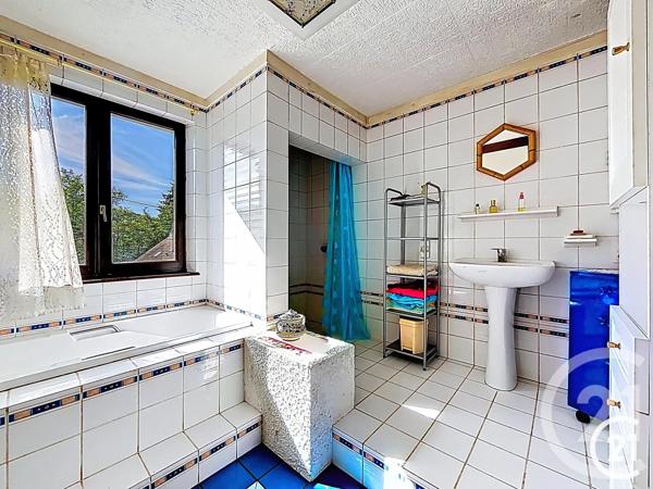 Maison à vendre  7 pièces - 198 m 2   LOUGRES  - 25