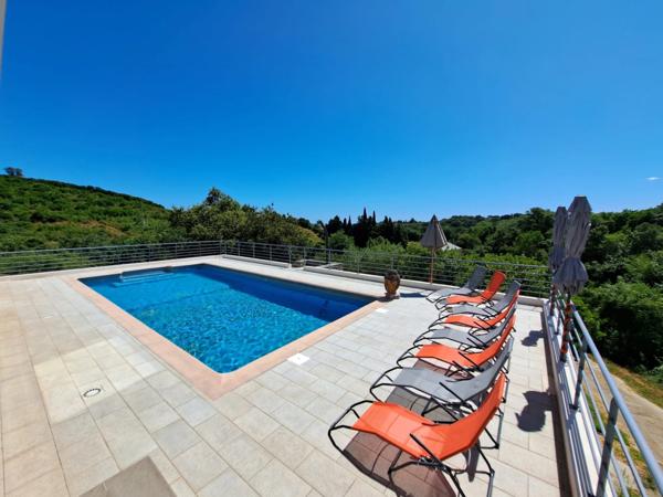 Maison de plain pied 5 chambres, piscine, sans vis-à-vis, terrain 5540 m2 à SAN NICOLAO (HAUTE CORSE)