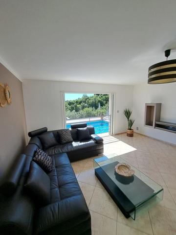 Maison de plain pied 5 chambres, piscine, sans vis-à-vis, terrain 5540 m2 à SAN NICOLAO (HAUTE CORSE)