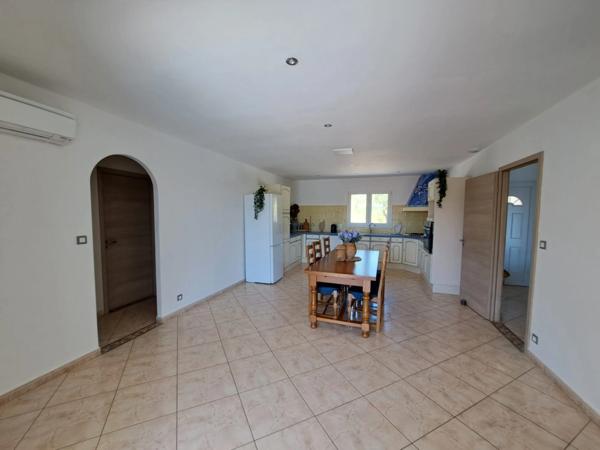 Maison de plain pied 5 chambres, piscine, sans vis-à-vis, terrain 5540 m2 à SAN NICOLAO (HAUTE CORSE)