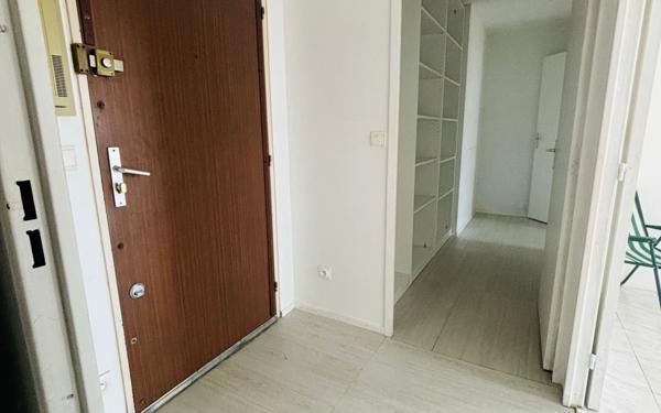 Appartement à vendre    2 pièces • 52 m2 Pierrefitte-sur-Seine