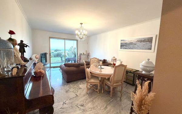 Appartement à vendre    4 pièces • 100 m2 Cagnes-sur-Mer