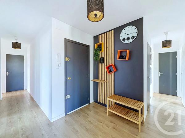 Appartement F4 à vendre  4 pièces - 93,93 m 2   BELFORT  - 90