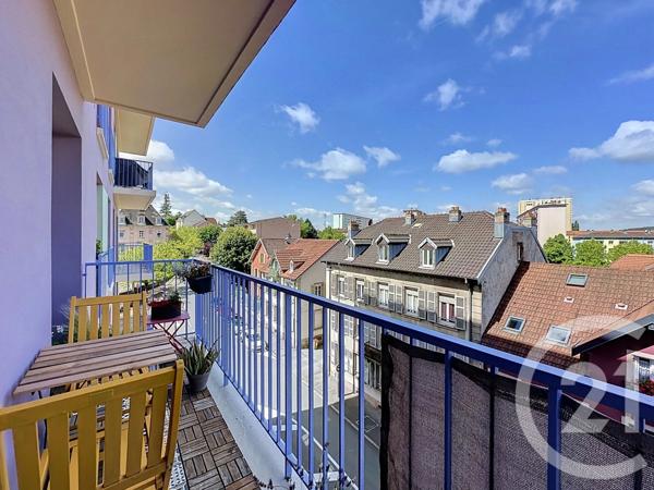 Appartement F4 à vendre  4 pièces - 93,93 m 2   BELFORT  - 90
