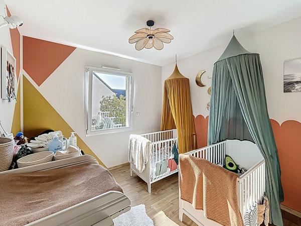 Maison de plain pied 4 chambres avec combles aménageables