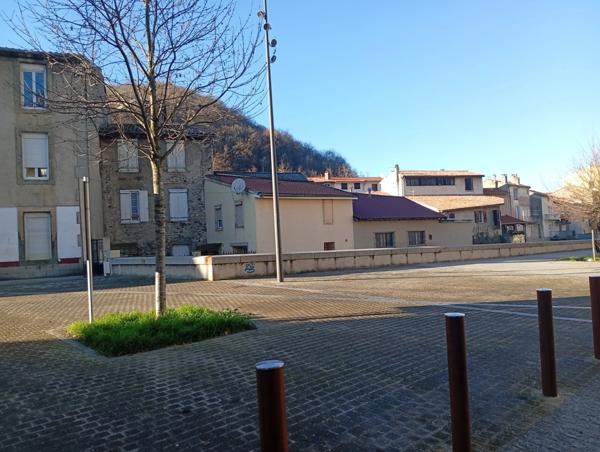 Maison à vendre 6 pièces (09)