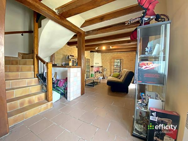 Immeuble 6 pièces - 136 m²