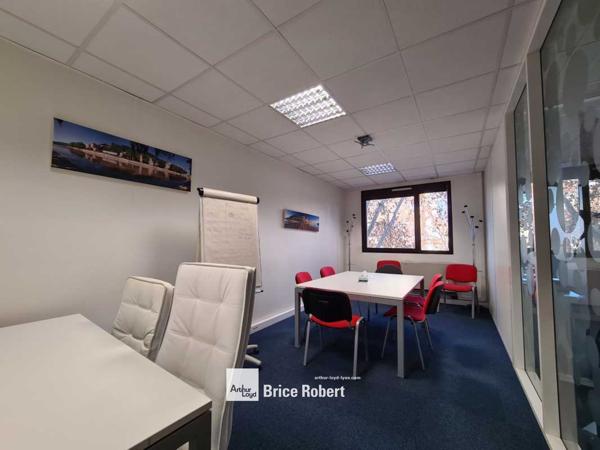 Bureaux à louer à Lyon avec parking sous sol proche transports en commun