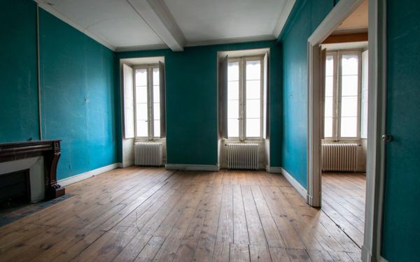 Appartement à vendre    4 pièces • 130,96 m2 Pau