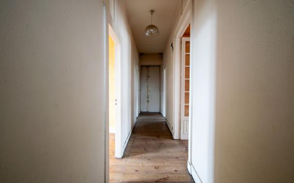 Appartement à vendre    4 pièces • 130,96 m2 Pau