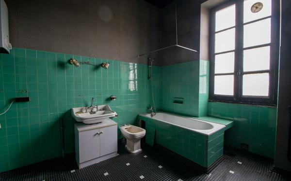 Appartement à vendre    4 pièces • 130,96 m2 Pau