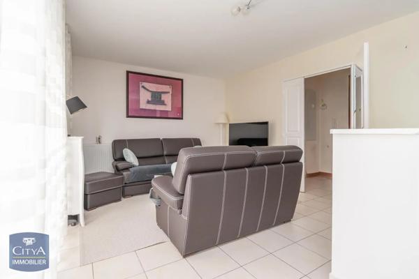 Appartement à louer 2 pièces 48.24m² Chalon-sur-Saône (71100)