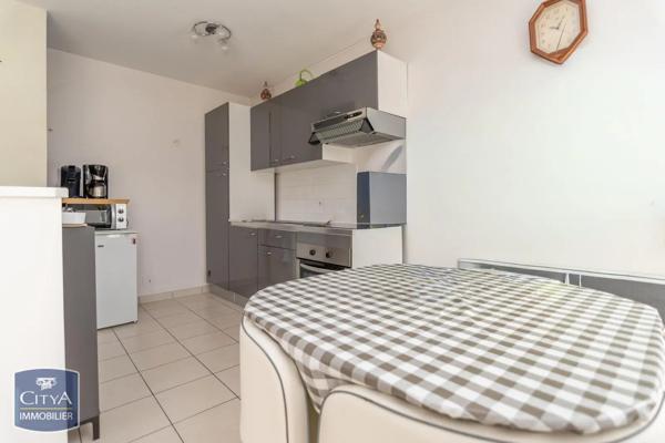 Appartement à louer 2 pièces 48.24m² Chalon-sur-Saône (71100)