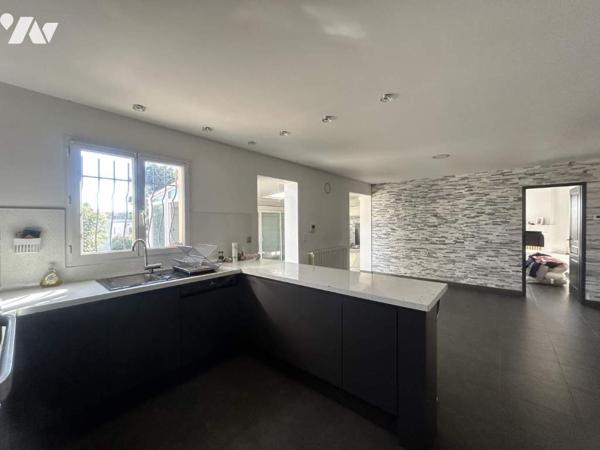 Maison T6 - 4 chambres - Plain Pied Jardin clos