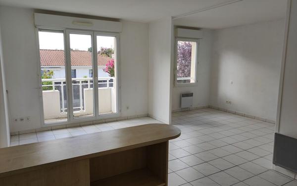 Appartement à vendre    2 pièces •  Pessac