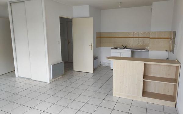 Appartement à vendre    2 pièces •  Pessac