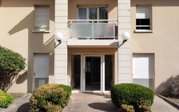 Appartement à vendre    2 pièces •  Pessac