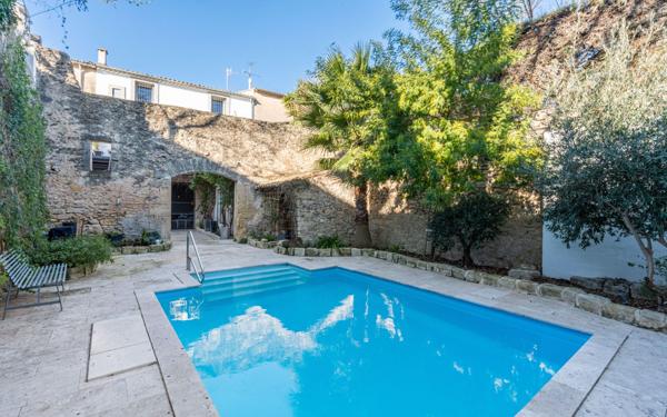 Maison à vendre    7 pièces •  Poussan