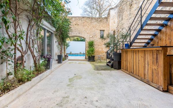 Maison à vendre    7 pièces •  Poussan