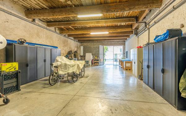 Maison à vendre    7 pièces •  Poussan