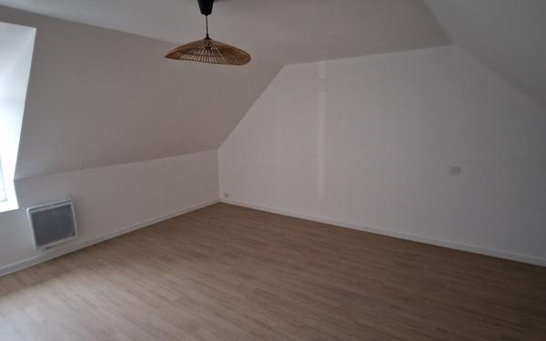 Maison à louer    3 pièces • 89,81 m2 Pont-Melvez