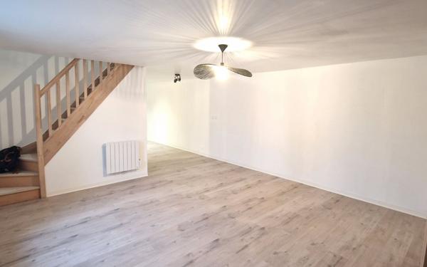 Maison à louer    3 pièces • 89,81 m2 Pont-Melvez