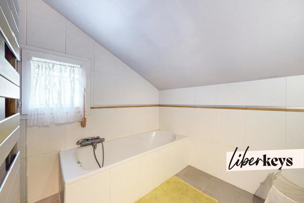 Villa familiale avec piscine, jardin arboré et vue montagnes – 190 m² | Montbonnot-Saint-Martin (secteur Tartaix)