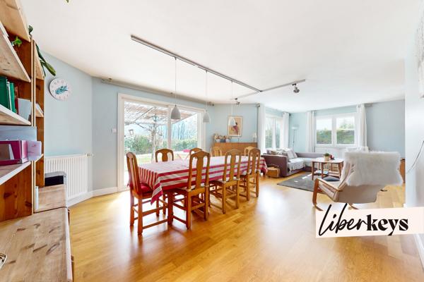 Villa familiale avec piscine, jardin arboré et vue montagnes – 190 m² | Montbonnot-Saint-Martin (secteur Tartaix)