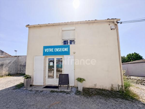 Dpt Gironde (33), à vendre LE HAILLAN Local commercial