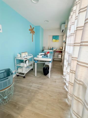 Dpt Gironde (33), à vendre LE HAILLAN Local commercial
