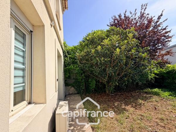 Dpt Gironde (33), à vendre LE HAILLAN Local commercial