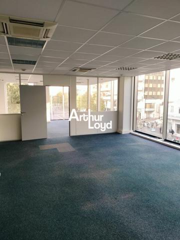 EMPLACEMENT PREMIUM SUR NICE CENTRE POUR DES BUREAUX EN DOUBLE EXPOSITION