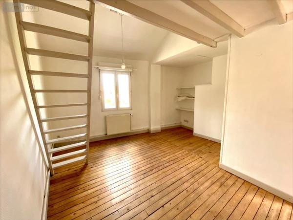 Appartement à louer à Reims dans la Marne (51100), ref : LOCATAGGA3G
